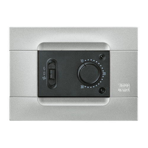 Three modules cover plate, Kàdra monochrome series, technopolymer, Silver