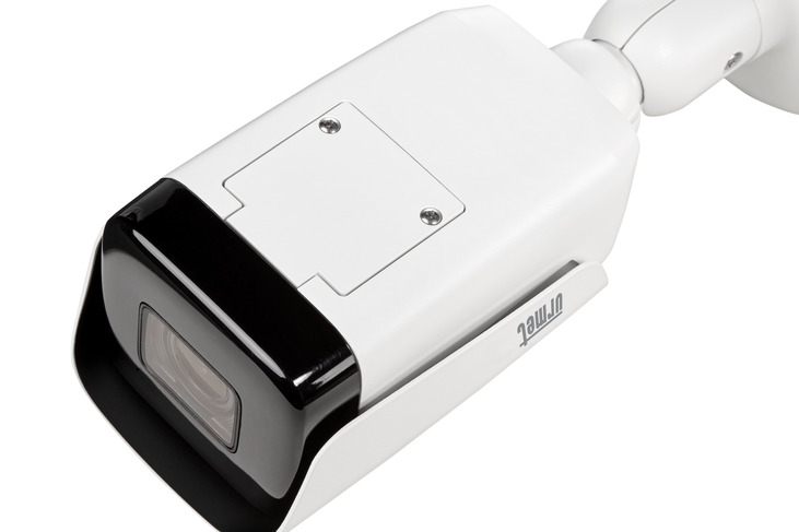 Telecamera bullet, NEIUS Platinum, IP, 8M ottica motorizzata 2.7- 13.5mm